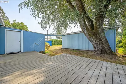 1995 J St, Springfield, OR 97477 - Photo 29