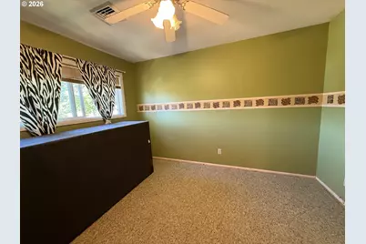 150 SW Brantley Dr, Winston, OR 97496 - Photo 9