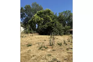 150 SW Brantley Dr, Winston, OR 97496 - Photo 15