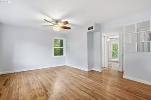2057 SE 72nd Ave, Portland, OR 97215 - Photo 5