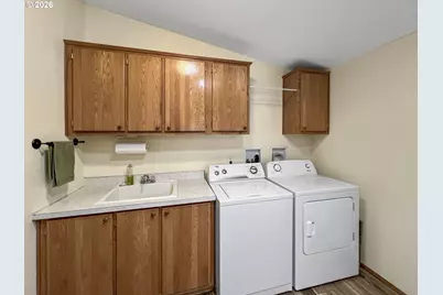 380 Seagrove Loop, Lincoln City, OR 97367 - Photo 31