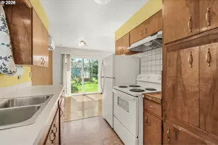 448 NE 10th St, Newport, OR 97365 - Photo 13