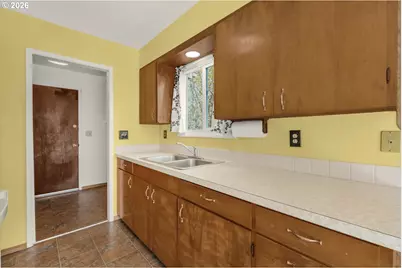 448 NE 10th St, Newport, OR 97365 - Photo 15