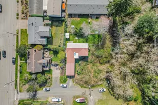 448 NE 10th St, Newport, OR 97365 - Photo 29