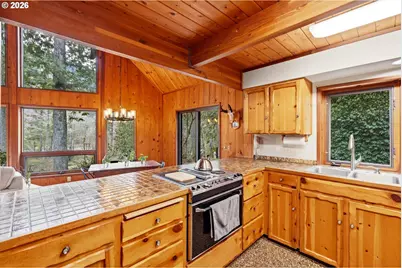 57206 E Marmot Rd, Sandy, OR 97055 - Photo 9