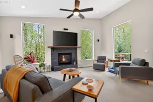 1878 SE Jasmine Pl, Gresham, OR 97080 - Photo 15