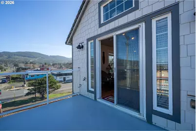 108 N 3rd Ave, Rockaway Beach, OR 97136 - Photo 25