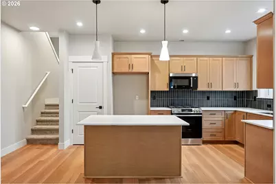 8819 SW 176th Ave, Beaverton, OR 97007 - Photo 13