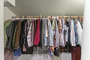 2104 NW Calkins Ave, Roseburg, OR 97471 - Photo 29