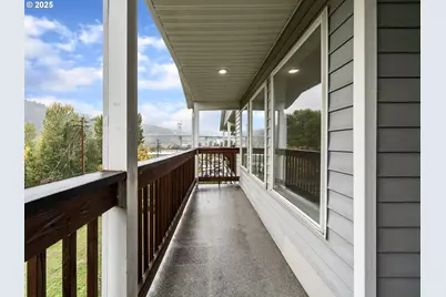 6722 N Richmond Ave, Portland, OR 97203 - Photo 29