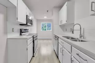 6722 N Richmond Ave, Portland, OR 97203 - Photo 9