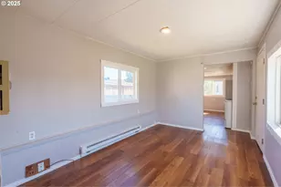 2400 SE Stratus Ave, McMinnville, OR 97128 - Photo 11