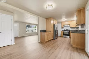 4432 Hawthorne Ave, Eugene, OR 97402 - Photo 9