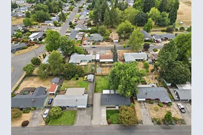 4432 Hawthorne Ave, Eugene, OR 97402 - Photo 41