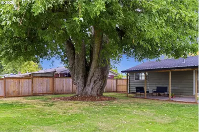 4432 Hawthorne Ave, Eugene, OR 97402 - Photo 35