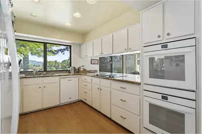 20307 NE Interlachen Ln, Fairview, OR 97024 - Photo 13