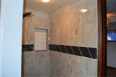 3130 NE 142nd Ave, Portland, OR 97230 - Photo 13