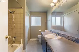 17090 SE Pine Cone Ln, Milwaukie, OR 97267 - Photo 19