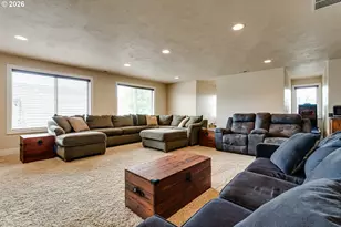 2251 Comstock Ave, Eugene, OR 97408 - Photo 39