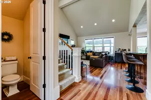 2251 Comstock Ave, Eugene, OR 97408 - Photo 9