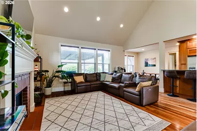 2251 Comstock Ave, Eugene, OR 97408 - Photo 19