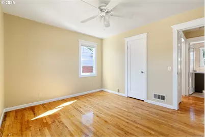 11330 NE Glisan St, Portland, OR 97220 - Photo 19