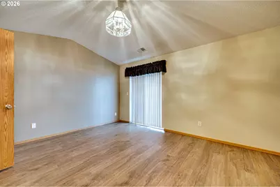 2120 NE 77th Ave, Vancouver, WA 98664 - Photo 11