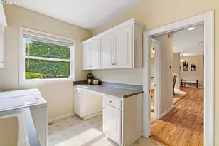 8781 Boulder Ridge Ct SE, Salem, OR 97317 - Photo 11