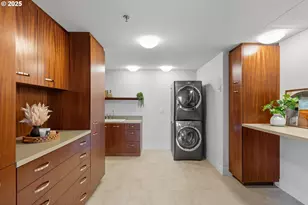 333 NW 9th Ave, Portland, OR 97209 - Photo 27