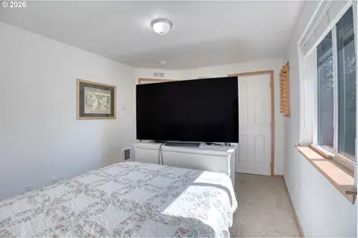 113 NE Whispering River Ct, McMinnville, OR 97128 - Photo 19