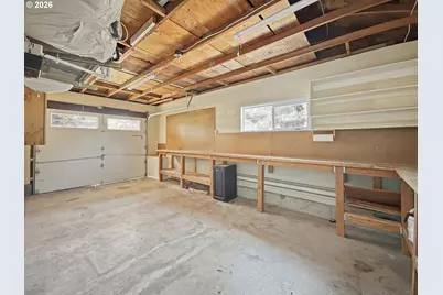 1040 Martha Ct, Eugene, OR 97401 - Photo 27