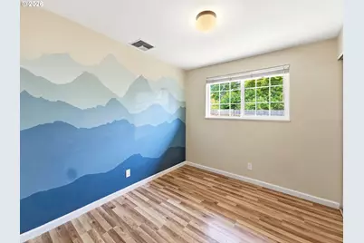 1040 Martha Ct, Eugene, OR 97401 - Photo 15