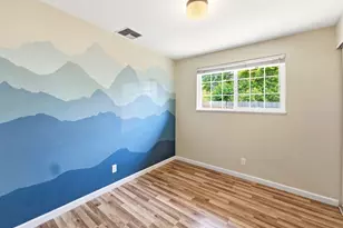 1040 Martha Ct, Eugene, OR 97401 - Photo 15