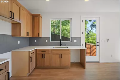 2902 E McLoughlin Blvd, Vancouver, WA 98661 - Photo 35