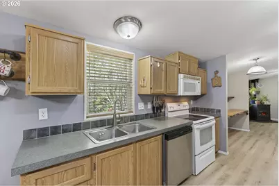 32700 SE Leewood Ln, Boring, OR 97009 - Photo 17