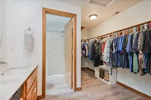 809 Melton Rd, Castle Rock, WA 98611 - Photo 17