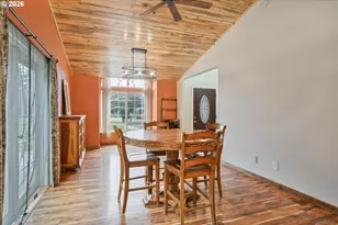 809 Melton Rd, Castle Rock, WA 98611 - Photo 5