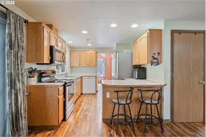 809 Melton Rd, Castle Rock, WA 98611 - Photo 11