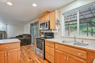 809 Melton Rd, Castle Rock, WA 98611 - Photo 13
