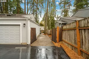 1659 Oak St, Lake Oswego, OR 97034 - Photo 47