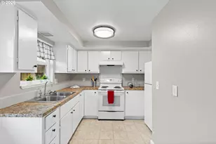 806 SW 15th St, Pendleton, OR 97801 - Photo 9