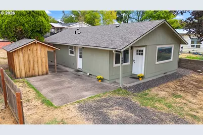 806 SW 15th St, Pendleton, OR 97801 - Photo 1
