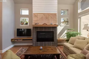 152 W Clearpine Dr, Sisters, OR 97759 - Photo 5