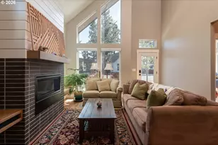 152 W Clearpine Dr, Sisters, OR 97759 - Photo 3