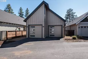 152 W Clearpine Dr, Sisters, OR 97759 - Photo 19