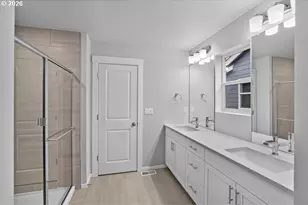 504 SW 31st St, Battle Ground, WA 98604 - Photo 3