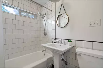 1916 NE Liberty St, Portland, OR 97211 - Photo 11