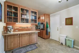 2215 NW Circle Blvd, Corvallis, OR 97330 - Photo 17