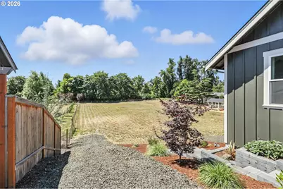 2049 SE Arrowwood Ave, Dallas, OR 97338 - Photo 35