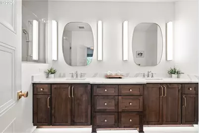 2049 SE Arrowwood Ave, Dallas, OR 97338 - Photo 21